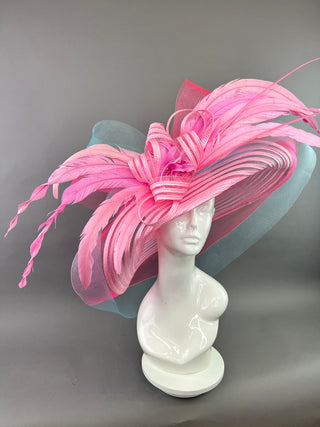BABY PINK HAT WITH LIGHT TURQUOISE TRIM