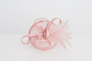 INFANT FASCINATOR