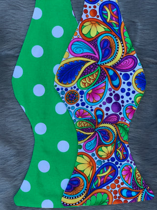 PAISLEY GREEN & DOT BOW TIE