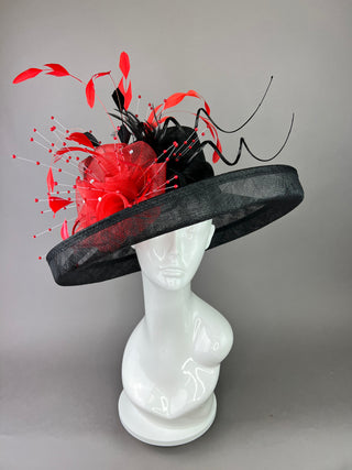 BLACK AND RED FLIPPED BRIM HAT