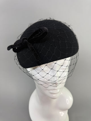 BLACK PILLBOX FORMAL FASCINATOR WITH VEIL