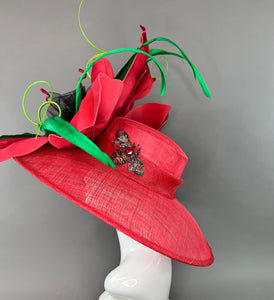 RED FLORAL ROUND BRIM WITH GREEN ACCENTS
