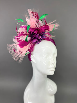 MAGENTA FASCINATOR WITH LIGHT PINK FEATHERS