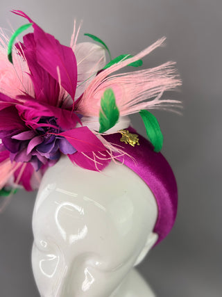 MAGENTA FASCINATOR WITH LIGHT PINK FEATHERS