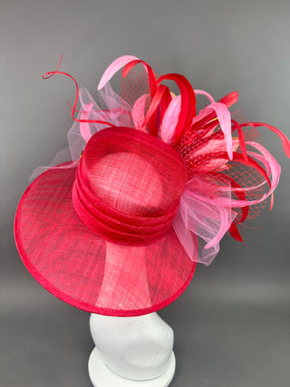 RED ROUND BRIM HAT WITH PINK FLOWER