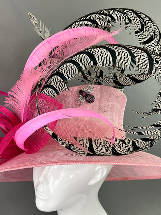 LIGHT PINK WIDE BRIM WITH FUCHSIA BLOOM ACCENT