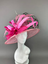 Load image into Gallery viewer, LIGHT PINK WIDE BRIM WITH FUCHSIA BLOOM ACCENT