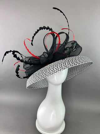 BLACK AND WHITE ROUND BRIM WITH RED ACCENTS