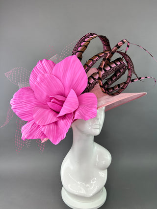 SHADES OF PINK OVAL BRIM HAT WITH PINK LADY AMHERST FEATHERS