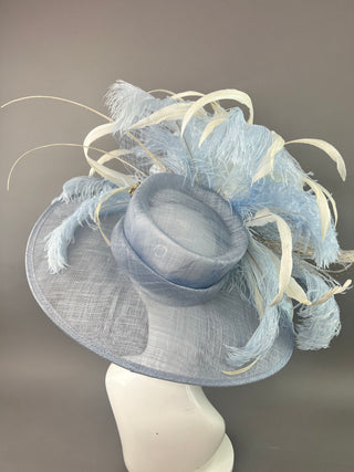 LIGHT BLUE AND WHITE DERBY HAT