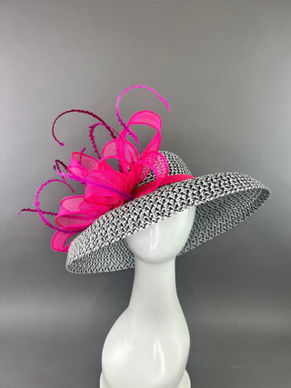 BLACK AND WHITE ROUND BRIM WITH FUCHSIA BOW. - The Hat Hive