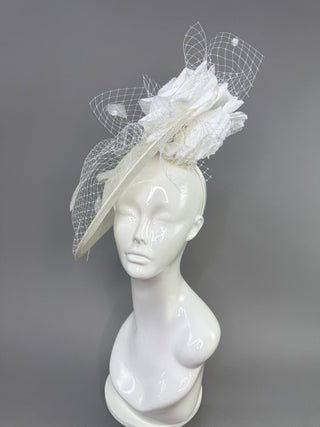 LIGHT IVORY WHITE ROSE BRIDAL FASCINATOR HAT WITH VEIL - The Hat Hive
