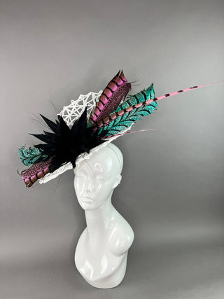 WHITE FASCINATOR WITH MINT & LIGHT PINK LADY AMHERST FEATHERS - The Hat Hive