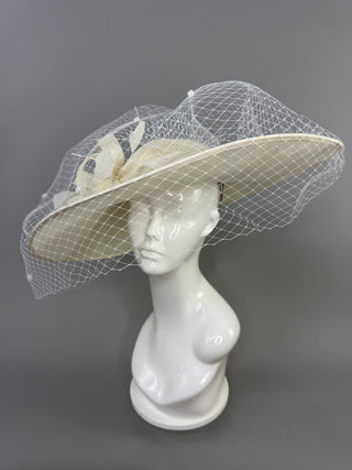 WIDE BRIM BRIDAL HAT WITH VEIL - OFF WHITE - The Hat Hive