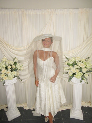 WIDE BRIM VEIL BRIDAL HAT - The Hat Hive