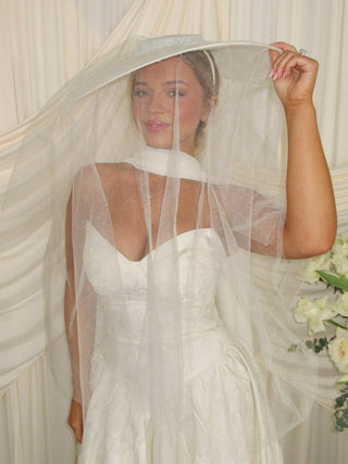 WIDE BRIM VEIL BRIDAL HAT - The Hat Hive