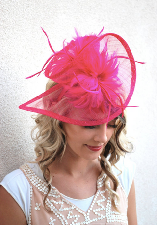 THE TAYLOR FASCINATOR