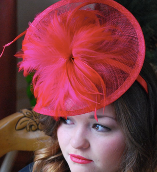 THE TAYLOR FASCINATOR