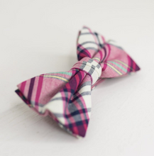 Load image into Gallery viewer, PINK PLAID BOW TIE