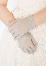 Load image into Gallery viewer, FLORAL LACE GLOVES