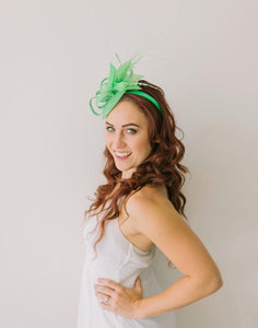 Kelly Green Mini Fascinator, Tea Party Hat for women, Church Hat, Kentucky Derby Hat, Fancy Hat,wedding hat, fascinators for women