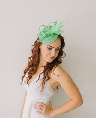 Kelly Green Mini Fascinator, Tea Party Hat for women, Church Hat, Kentucky Derby Hat, Fancy Hat,wedding hat, fascinators for women