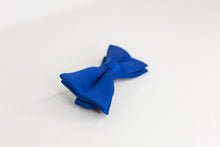 Load image into Gallery viewer, Royal Blue Bow Tie