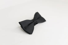 Load image into Gallery viewer, BLACK BOWTIE