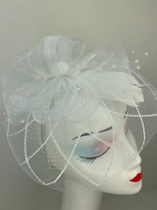 White  Fascinator, Tea Party Hat, Bridal wedding hat, Derby Hat, Formal Hair Piece, Woman&#39;s Hair Clip, British Fancy Hat,