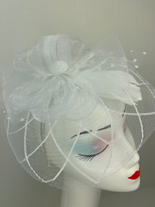 White  Fascinator, Tea Party Hat, Bridal wedding hat, Derby Hat, Formal Hair Piece, Woman&#39;s Hair Clip, British Fancy Hat,