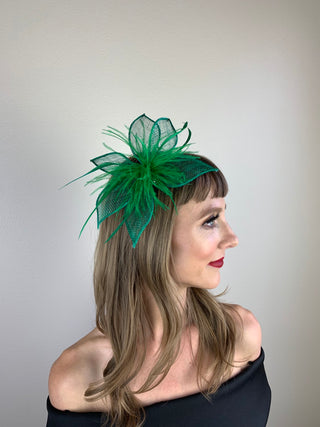 Emerald Green Fascinator, Tea Party Hat, Bridal wedding hat, Derby Hat, Formal Hair Piece, Womans Hair Clip, British Fancy Hat,