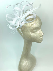 White Fascinator, Derby Hat, Tea Party Hat, Bridal wedding hat, Derby Hat, Formal Hair Piece, Woman&#39;s Hair Clip, British Fancy Hat,