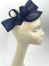 Load image into Gallery viewer, Navy Blue Fascinator, Womens Tea Party Hat, Church Hat, Derby Hat, Fancy Hat, Navy Blue Hat, Tea Party Hat, wedding hat
