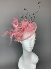 Load image into Gallery viewer, Pink and Black Fascinator, British Hat, Womens Tea Party Hat, Church Hat, Derby Hat, Fancy Hat, Pink Hat, Tea Party Hat, wedding hat