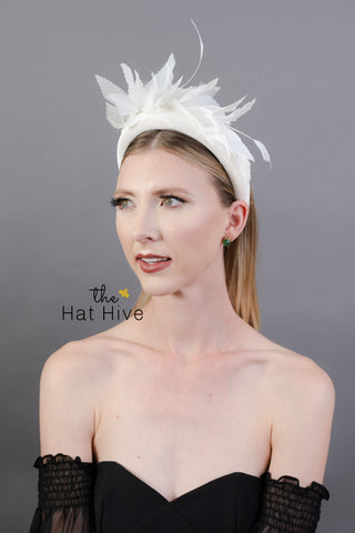 White Fascinator Headband - Bridal Fascinator -  Women&#39;s Tea Party Hat, Derby Hat, Bridal Hat, White Hat, Tea Party Hat, wedding hat