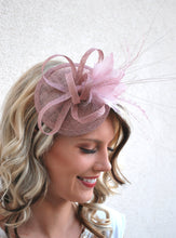 Load image into Gallery viewer, The Haleigh Blush Pink Fascinator, Tea Party Hat, Church Hat, Derby Hat, Fancy Hat, Pink Hat, Tea Party Hat, wedding hat