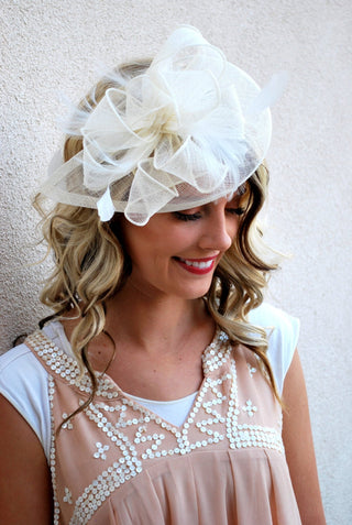 Ivory Fascinator, Womens Tea Party Hat, Church Hat, Derby Hat, Fancy Hat, Ivory Hat, Tea Party Hat, wedding hat
