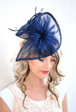 Load image into Gallery viewer, Navy Blue Fascinator, Womens Tea Party Hat, Church Hat, Wedding Hat, Church Fascinator, Derby Hat, Kentucky Derby Hat, English Hat,