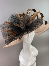 Load image into Gallery viewer, NUDE WIDE BRIM ANIMAL HAT