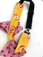 Load image into Gallery viewer, Reversible Derby Hive Tie