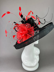 BLACK AND RED FLIPPED BRIM HAT
