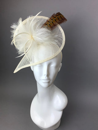 IVORY FASCINATOR W/ SIMPLE PHEASANT FEATHER - The Hat Hive