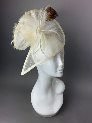 IVORY FASCINATOR W/ SIMPLE PHEASANT FEATHER - The Hat Hive