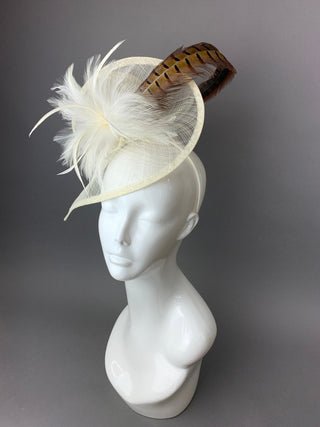 IVORY FASCINATOR W/ SIMPLE PHEASANT FEATHER - The Hat Hive