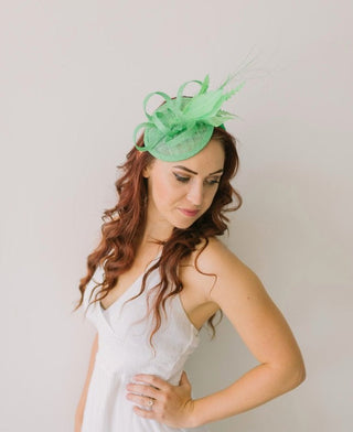 Kelly Green Mini Fascinator, Tea Party Hat for women, Church Hat, Kentucky Derby Hat, Fancy Hat,wedding hat, fascinators for women - The Hat Hive