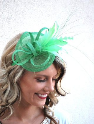Kelly Green Mini Fascinator, Tea Party Hat for women, Church Hat, Kentucky Derby Hat, Fancy Hat,wedding hat, fascinators for women - The Hat Hive