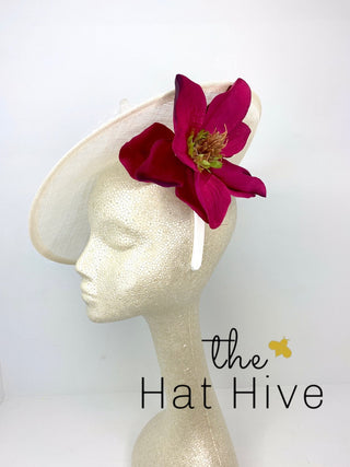 lvory with magenta flower fascinator, Hatinator, Derby Hat, Women’s Tea Party Hat, Church Hat, Derby Hat, Fancy Hat, Ivory Hat, wedding hat - The Hat Hive