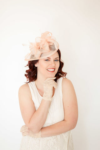 Nude Women's Lace Gloves - The Hat Hive