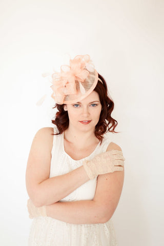 Nude Women's Lace Gloves - The Hat Hive
