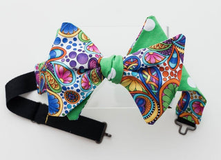 PAISLEY GREEN & DOT BOW TIE - The Hat Hive